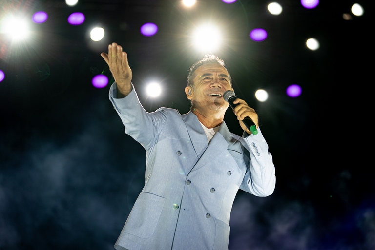 Erzurum Kültür Yolu Festivalinde Ferhat Göçer Cokusu 